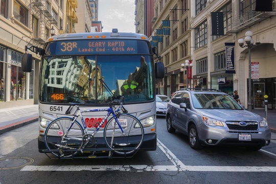 September 5, 2017 San Francisco/CA/USA - Muni Bus Carrying A Bicycle At A Traffic Stop In Downtown San Francisco