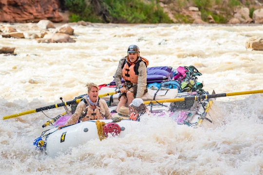 People rafting through House Rock rapid on the Colorado River, Grand Canyon National Park, Arizona, USA