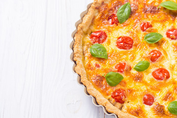 Chicken Quiche lorraine with mushrooms , tomatoes and cheese