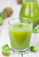 Kiwi Smoothie (selective focus)