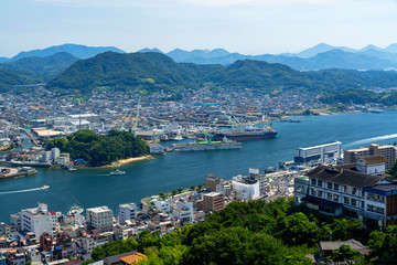 Obraz premium [広島県]千光寺公園から見た尾道の風景