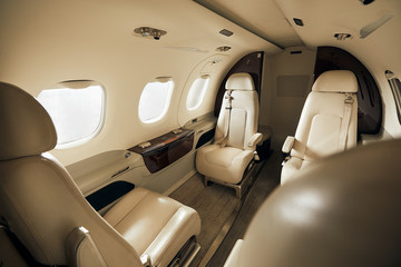 Avion Interior Jet Privado Calido