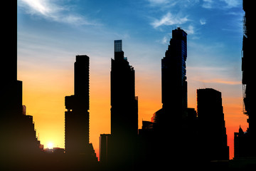Fototapeta na wymiar silhouette Bangkok Cityscape Skyline in sunrise