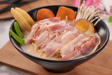 japanese ramen noodles