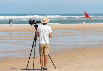LACANAU (Gironde, France), photographe de surf sur la plage