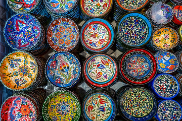 Classical and traditional Turkish colorful ceramics on the Istanbul Grand Bazaar. Istambul, Turkey - 285007928