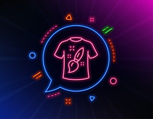 T-shirt design line icon. Neon laser lights. Creative brush sign. T shirt Graphic art symbol. Glow laser speech bubble. Neon lights chat bubble. Banner badge with t-shirt design icon. Vector