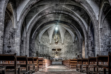 interior de una iglesa