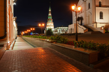Fototapeta na wymiar The center of Kazan near the Kremlin, night. Long exposure