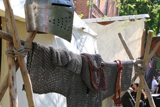 Mittelalter Ritterr&uuml;stungen