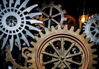 Large cog wheels in the motor