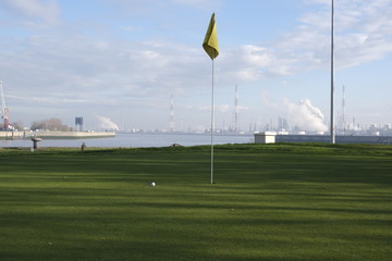 Obraz premium Golf course in port , industry