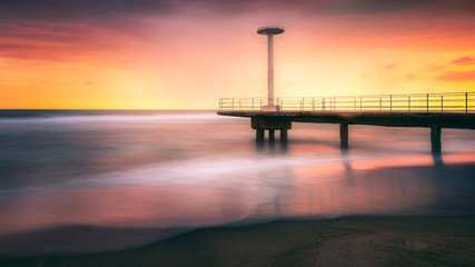 Fototapeta na wymiar sunset dock of the bay