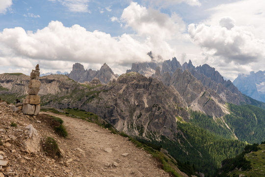Sextner Dolomiten mit Steinmandl