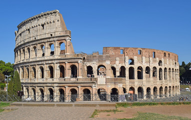 Fototapeta na wymiar Coliseu de Roma, Anfiteatro Flavio, en Roma Italia