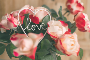 LOVE, Rosen mit Herz