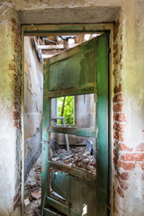 Urban exploration in an abandoned villa