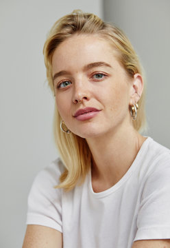 Natural casual portrait of a young blonde woman.