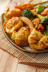 Chinese Subgum Wonton Dinner