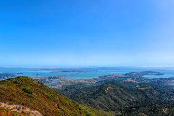 Fototapeta na wymiar Mount Tamalpais state park overlooking San Rafael, CA