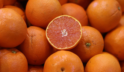 oranges in the fresh market