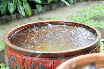 Rain in the Stone Bowl, Stone Bowl in the rain day