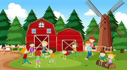Obraz na płótnie Canvas Active kids playing in outdoor scene