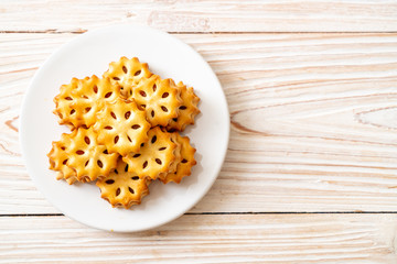 biscuits with pineapple jam