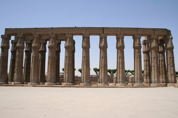 Fototapeta premium Ancient Egyptian Temple Complex at Luxor, Egypt