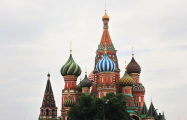Fototapeta na wymiar Saint Basil's Cathedral (Cathedral of Vasily the Blessed) facade architecture view on Red Square in Moscow, Russia