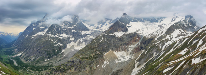 View of mountain peaks with glaciers in Val Ferret, Aosta valley, Italy © estivillml