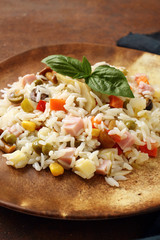 cibo Italiano insalata di riso con verdure