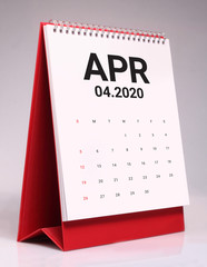 Simple desk calendar 2020 - April