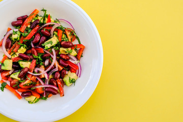 Vegetarian Avocado and Kidney Bean Summer Salad
