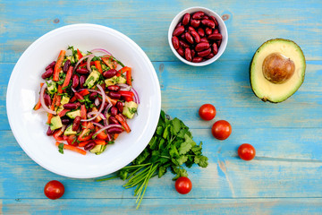 Vegetarian Avocado and Kidney Bean Summer Salad