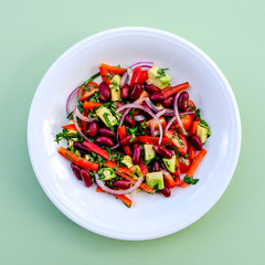 Vegetarian Avocado and Kidney Bean Summer Salad