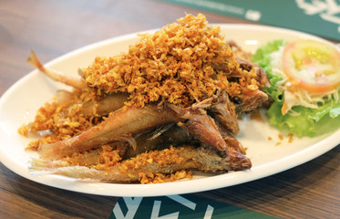 original southern stir fried fish with garlic