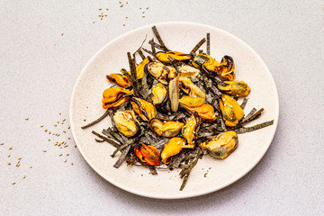 Mussels with nori seaweed, sesame and tuna bonito flakes