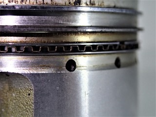 エンジンのピストン