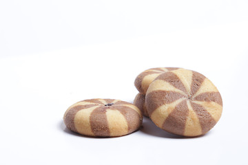 Obraz premium Delicious chocolate sweet biscuits cookies. isolated on a white background.