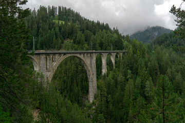 Fototapeta na wymiar Wiesner viaduct in Davos swiss