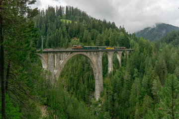 Fototapeta na wymiar Wiesner viaduct in Davos swiss