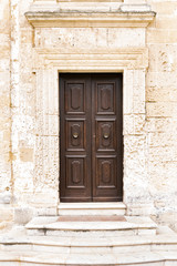 Fototapeta na wymiar old wooden doors