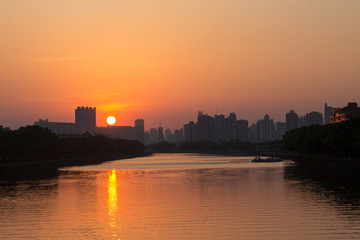 Fototapeta premium sunset over city