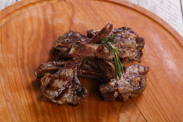 Grilled lamb with rosemary
