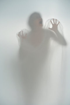 Screaming ghost