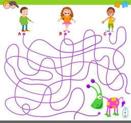 maze game with children and toy