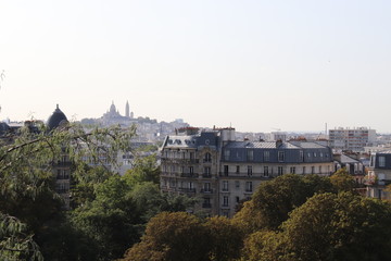Fototapeta na wymiar Paysage urbain et Montmartre à Paris