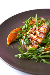 salad with halloumi and peaches