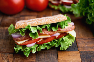 sendwich with meat and vegetables
